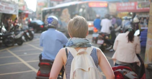 Young adults think e-cigarettes safer to smoke